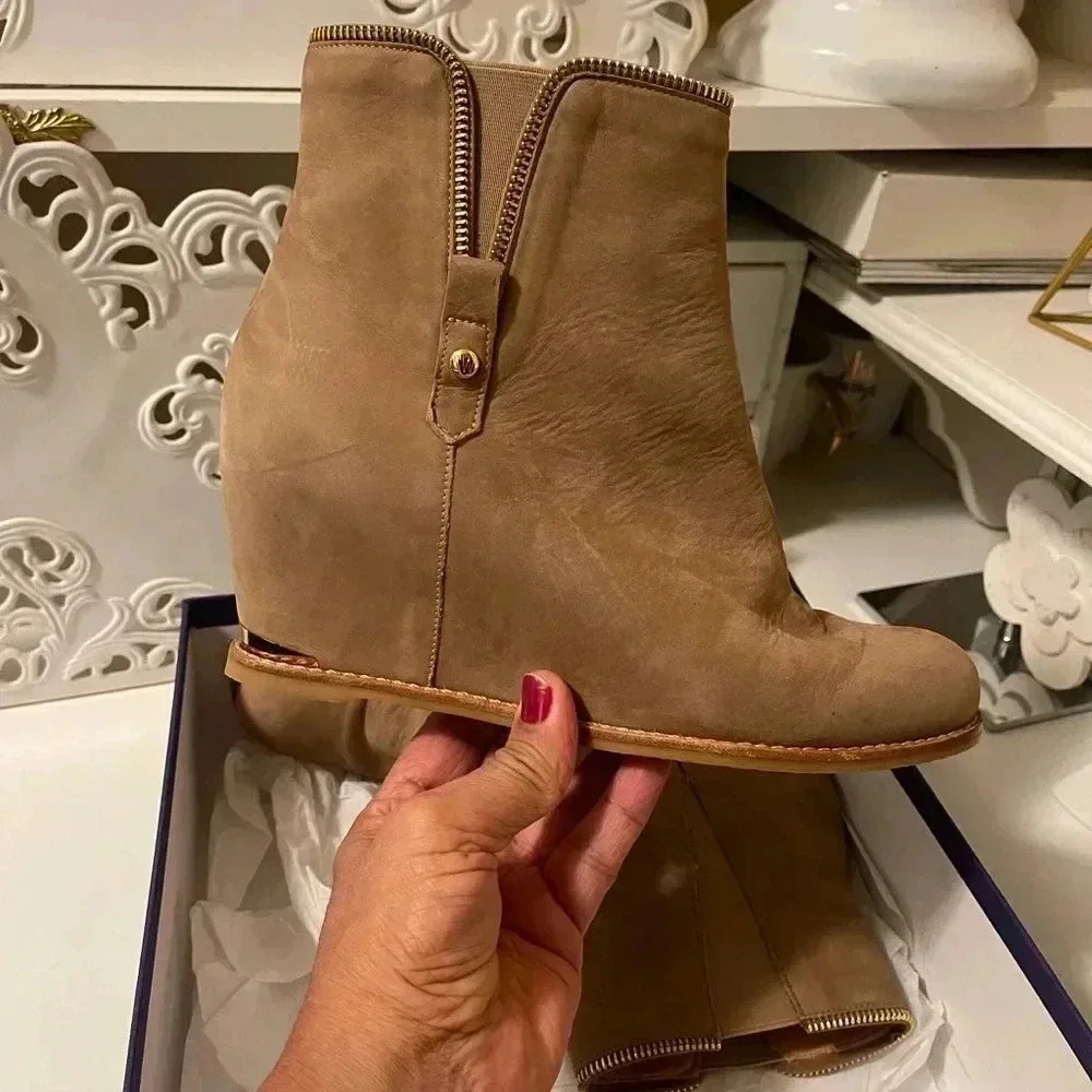 Sturt Weitzman  tan color suede leather booties come with box - Picture 2 of 15